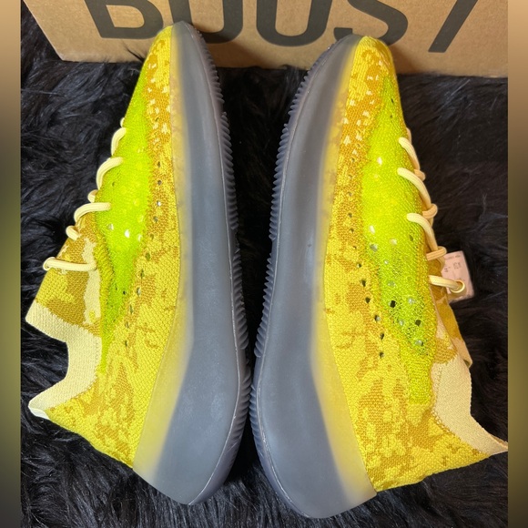 🔥 YEEZY 380 Hylite | NEW | Size 10.5M - Picture 6 of 7